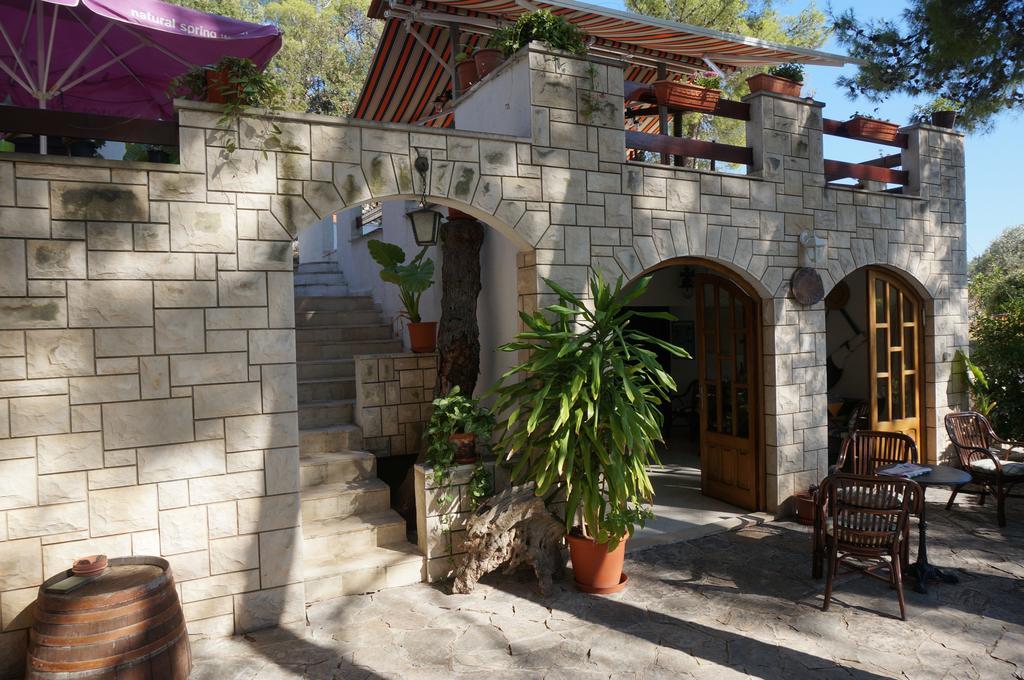 B&B Pansion Jure Matijevic Света Неделя Екстериор снимка